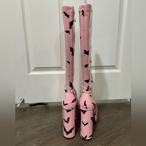 NWOB Dolls Kill / Trickz an’ Treatz Bat Glam Gogo Boots - Picture 5 of 6